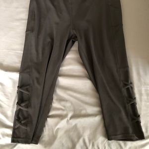 PopFit Crop Leggings